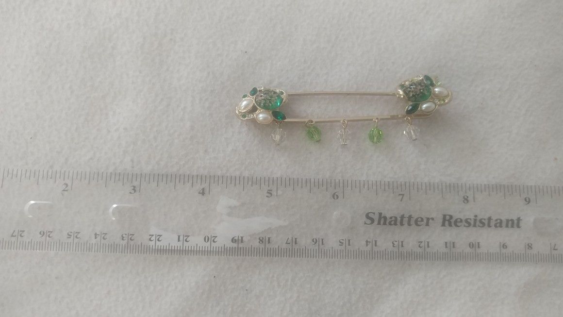 Green gold pin brooch long stamped