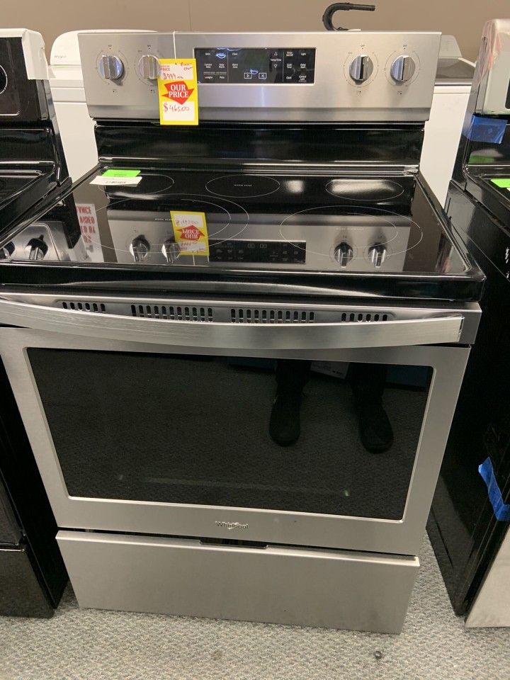 WHIRLPOOL STOVE today WFE550S0HZ for Sale in Chula Vista, CA OfferUp