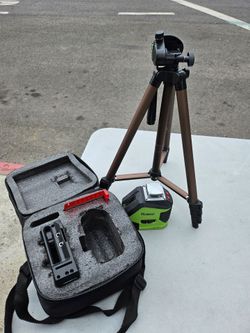Laser Level with tripod