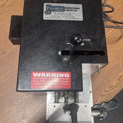 Key Cutter And Duplicating Machine 