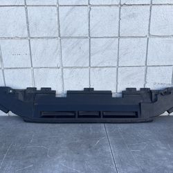 2022 - 2024 HONDA CIVIC FRONT BUMPER LOWER SAFETY PLATE OEM USED #5826