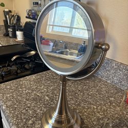 Make up mirror with light