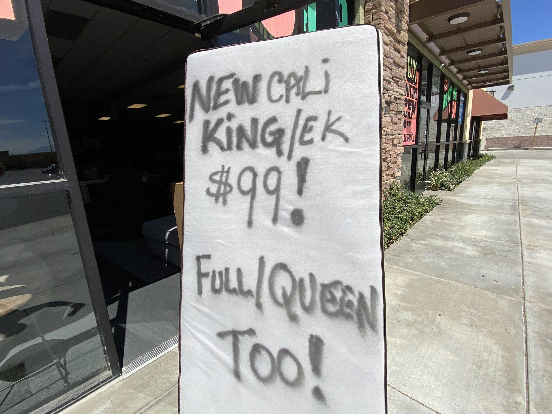 Black Friday Sale $90 Cali LOWEST PRICE EVER! Best In The USA 🇺🇸 Mattress Sales On King And cal King Daily! New! Not Rebuilt Can Deliver Today!! $50