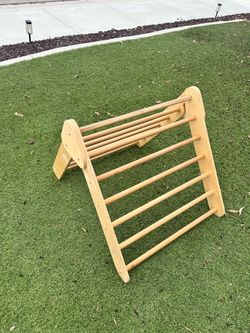 Pickler triangle climber