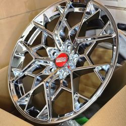 18x8.5 BRAND NEW CHROME SHIFT PISTON WHEELS/RIMS. 5X114.3