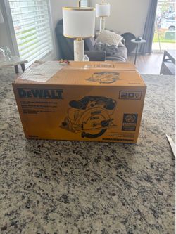 DeWalt 20V Max 6-1/2” Circular Saw (Tool Only) – Brand New
