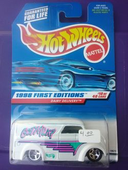 Hot Wheels 1998 First Editions Dairy Delivery #645