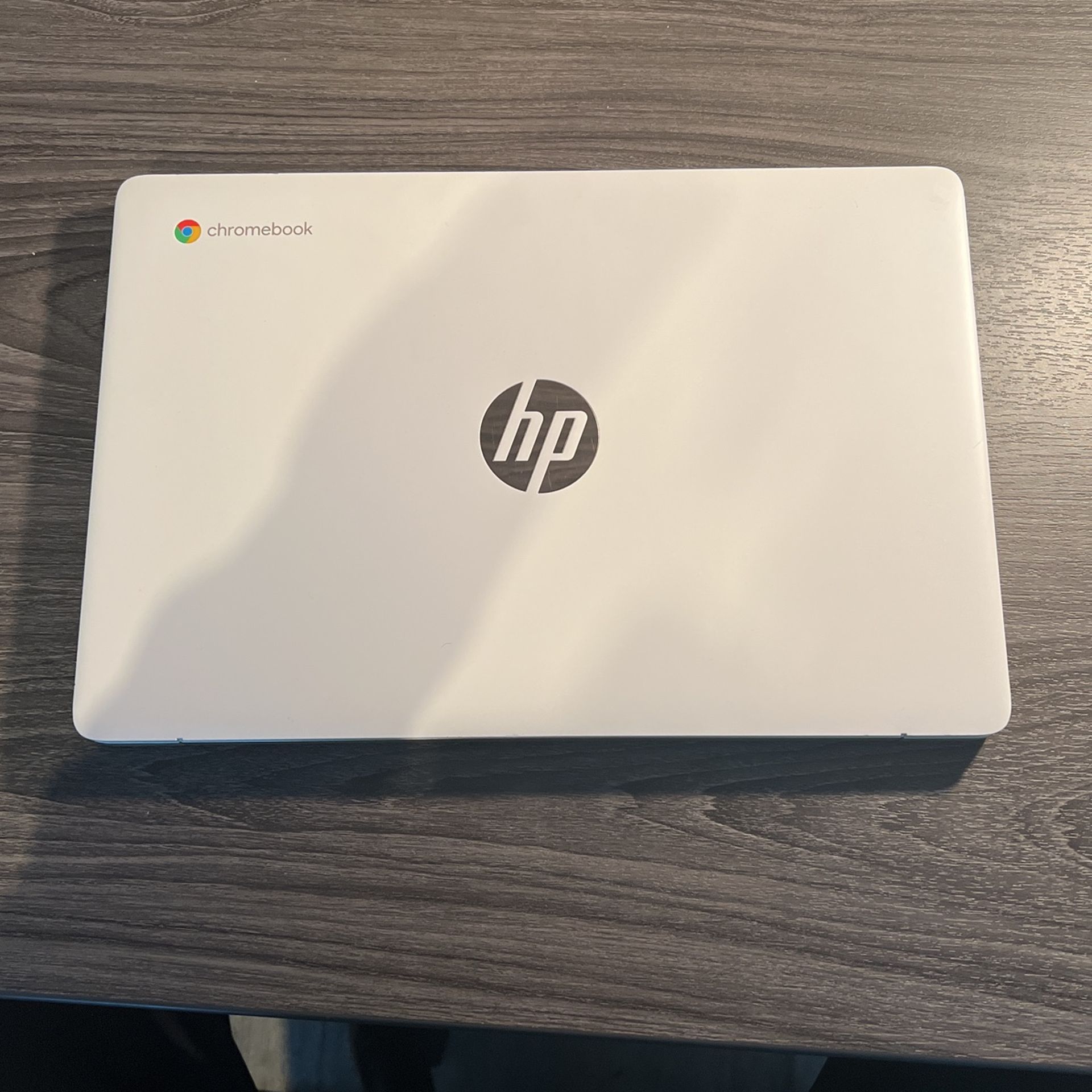 HP Chromebook w Charger