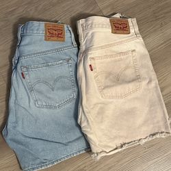 Levi’s shorts x2