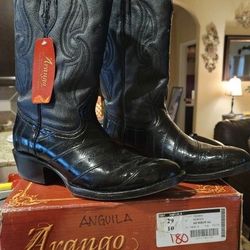 Cowboy Boots (Black)