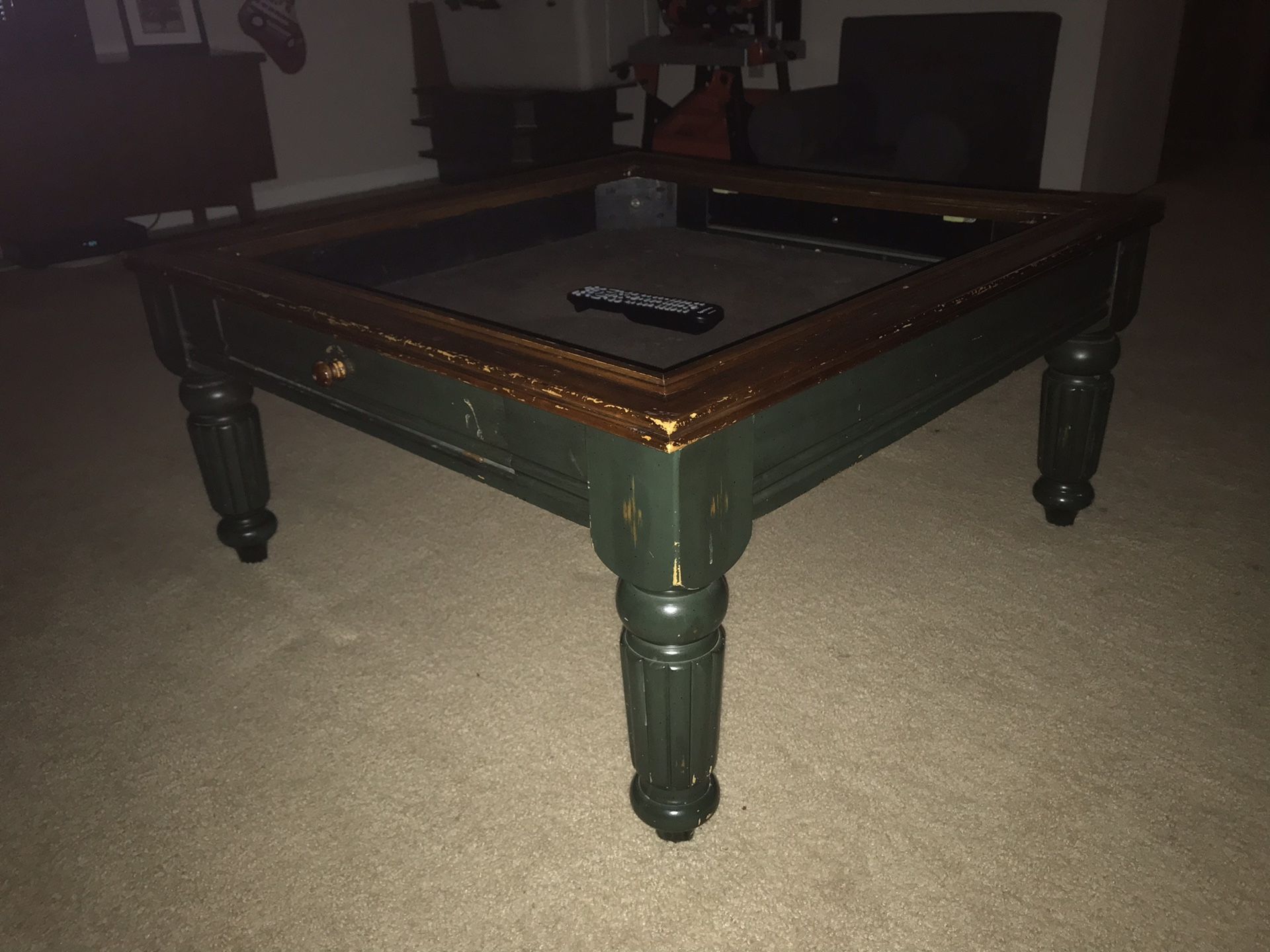 3 end tables, 1 coffee table