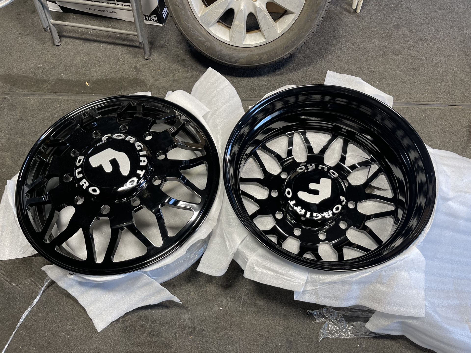 24 inch forged billet Dually wheels