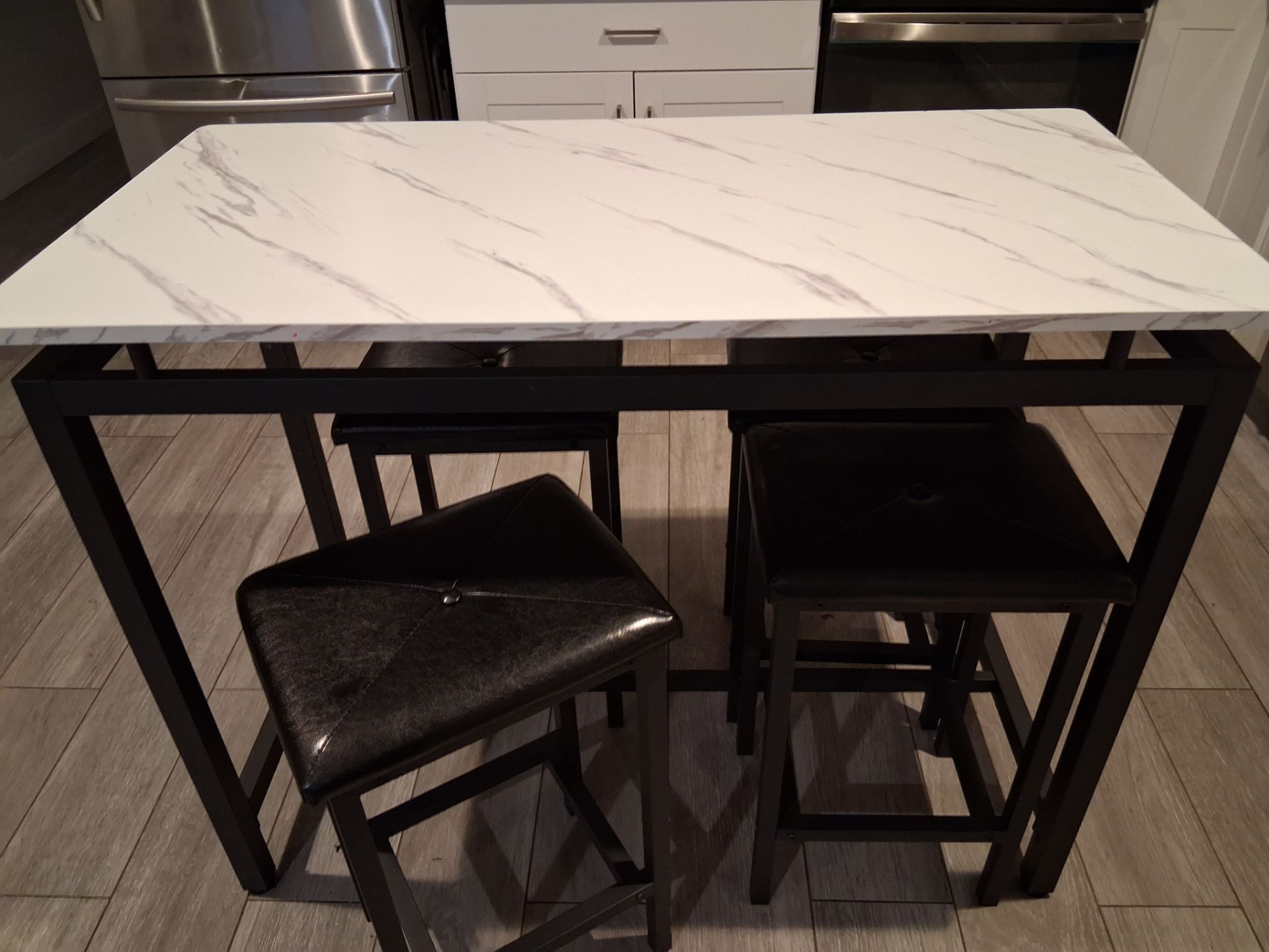 Counter Height Dining Set