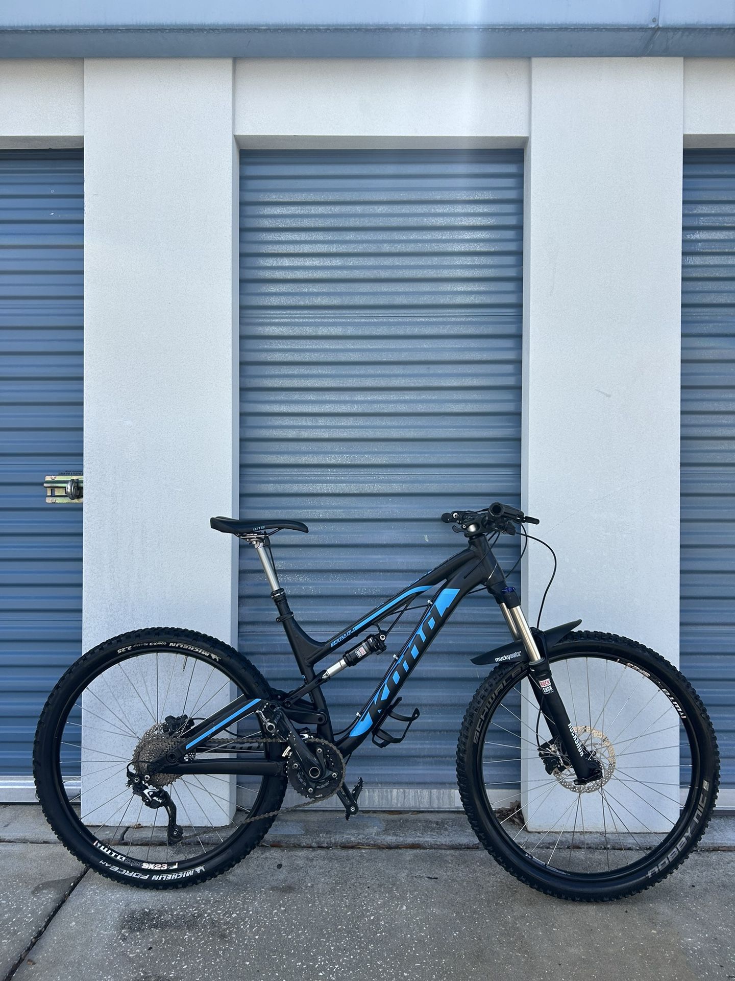 Kona Full Suspension Mountain Bike 27.5”