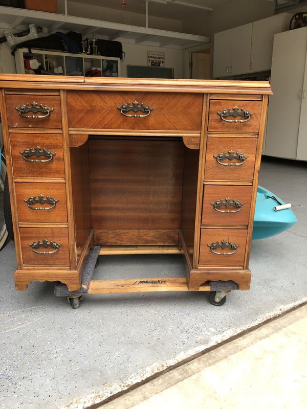 Antique / Vintage Sewing Desk for Sale in El Cajon, CA - OfferUp