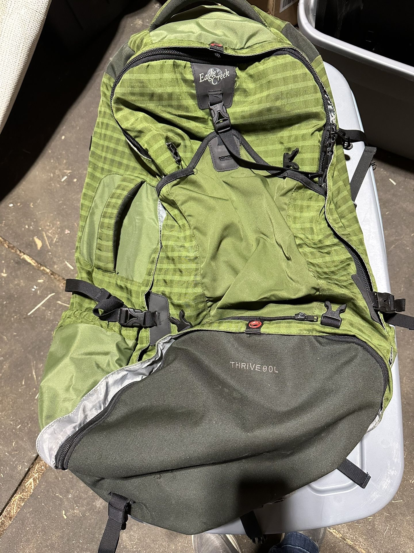 Eagle creek Thrive 90L - Green- No Day Pack