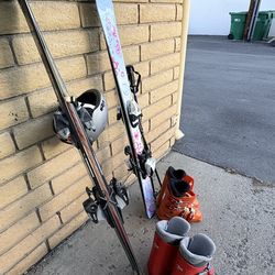 Kids ski gear