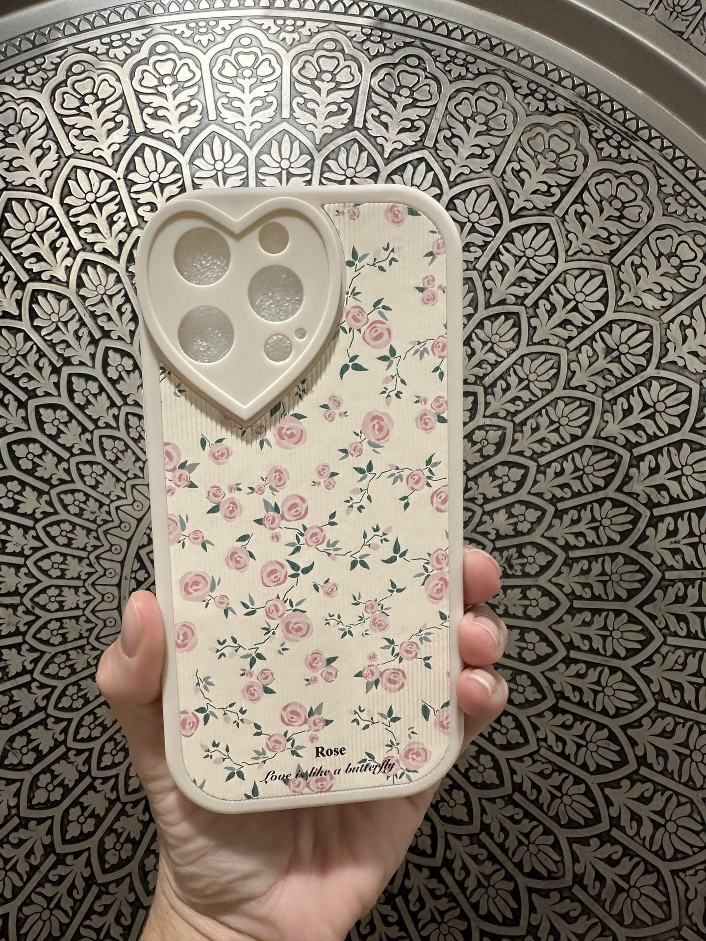iPhone 14pro Max Heart Cream Case