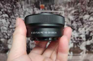 Brand new Sony E PZ 16-50mm f/3.5-5.6 OSS II Lens
