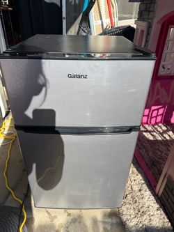 Galanz Mini Fridge with Freezer NEED GONE ASAP