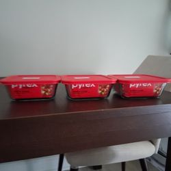 Pyrex Simply Store  4-cup Square Glass Food Storage Container with Red Lid 3 piece set