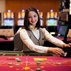 POKER DEALERS/SERVERS 