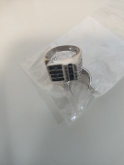 anillo de plata con salimos para caballero 8.5