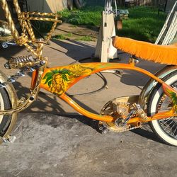 VINTAGE LOWRIDER BIKE
