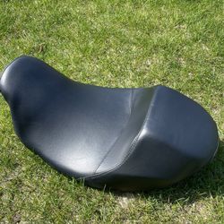 Harley Street Glide Seat