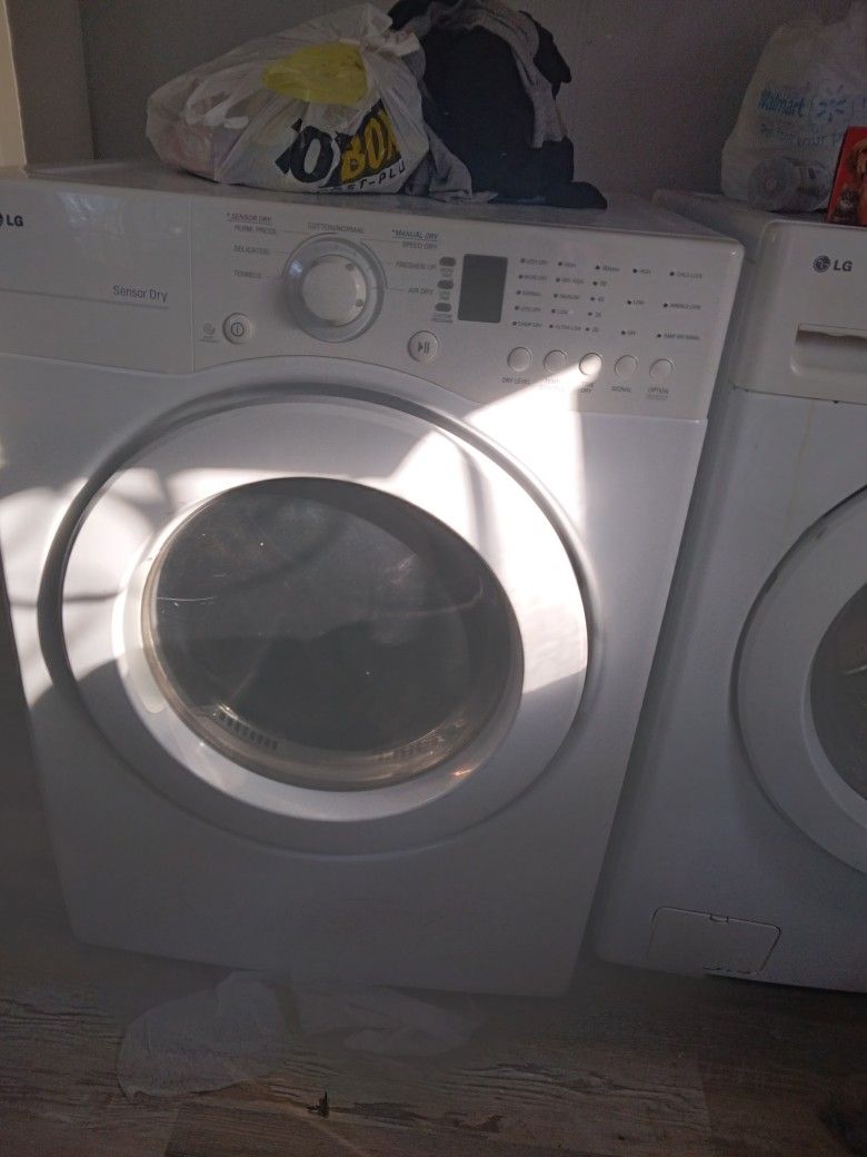 LG Stainless Steel Washing Machine And Dryer Set
