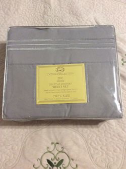 TWIN OR FULL SIZE SHEET SET $25