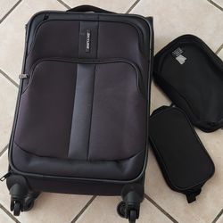 Carry on suit case set