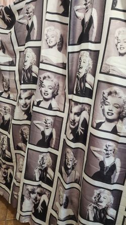 Marilyn Monroe shower curtain