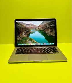 Apple MacBook Pro 13” Retina i5/8GB/256GB SSD $180