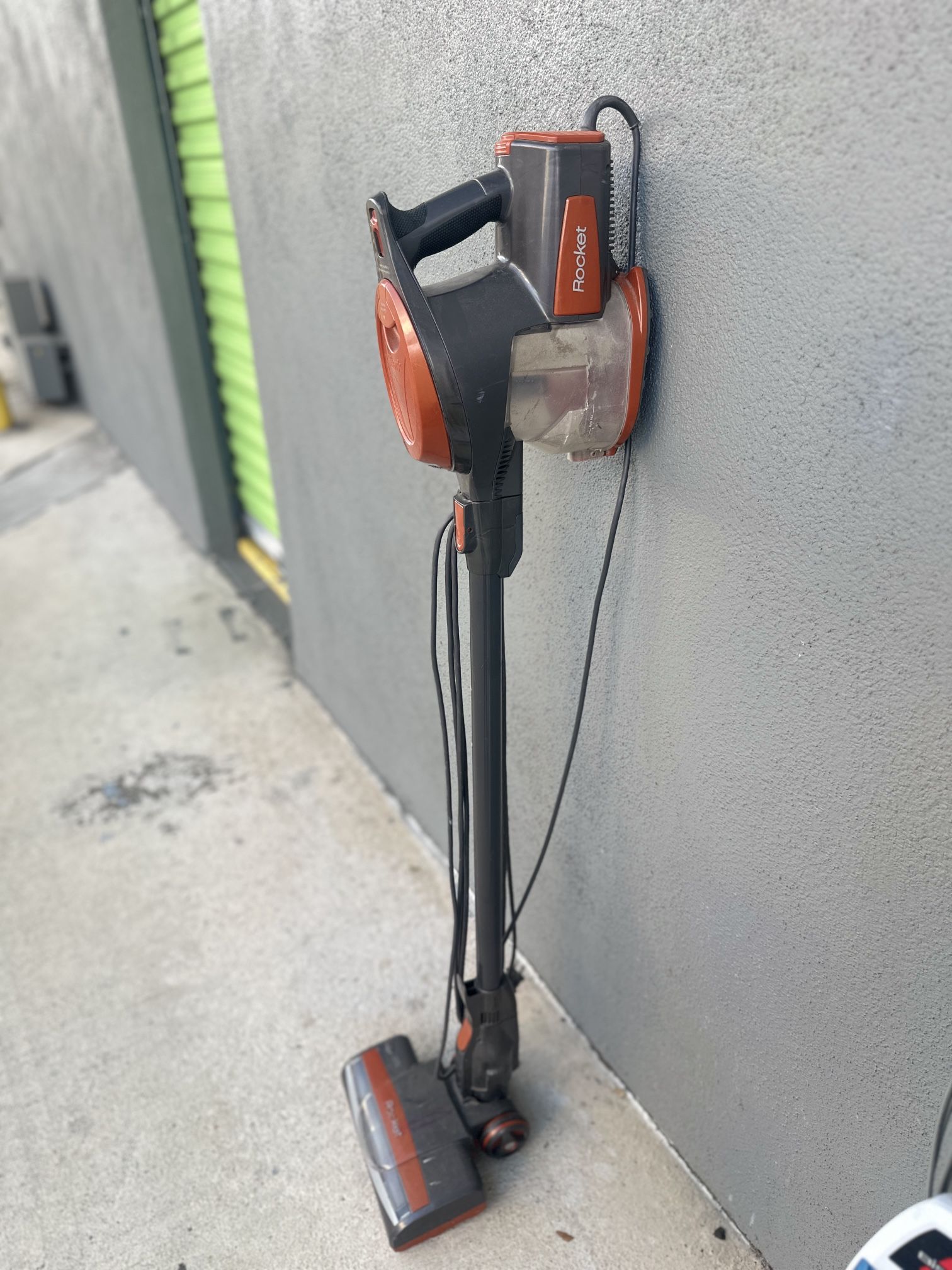 Floor And Carpet Vacuum