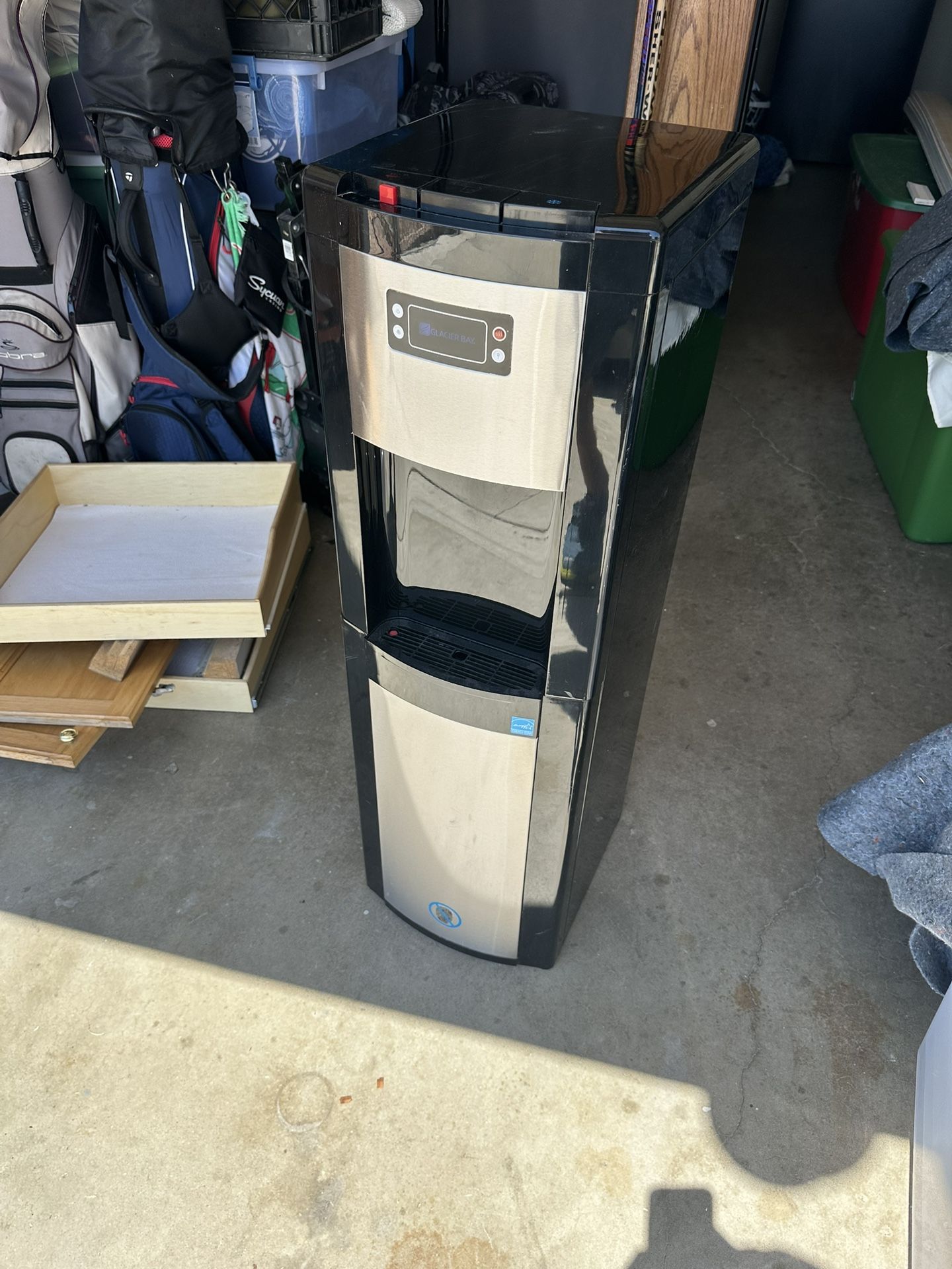 Glacier Bay Water Dispenser