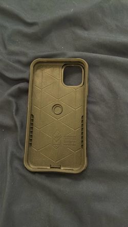 iPhone 11 otterbox case