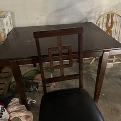 Dinning Table W/ 4 Chairs 