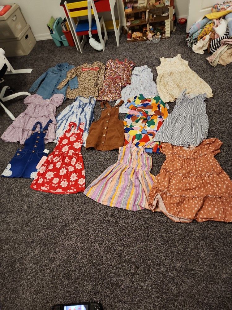 Girl Dresses 7/8 Lot