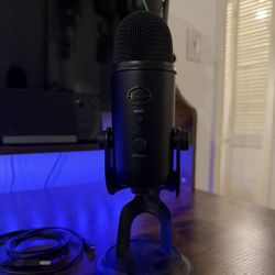 Blue Yeti Microphone ( Wired)