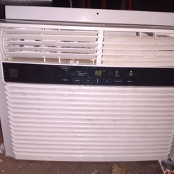 12000 BTU window air conditioner, fits into a regular size window what cools much more