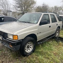 Full Part Out :://:: Partes Partes 92 izuzu Rodeo 