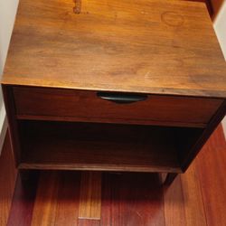 Mahogany Nightstand with Drawer & Shelf – Mid Century Style