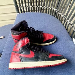 Air Jordan 1 Bred Banned (2016) 