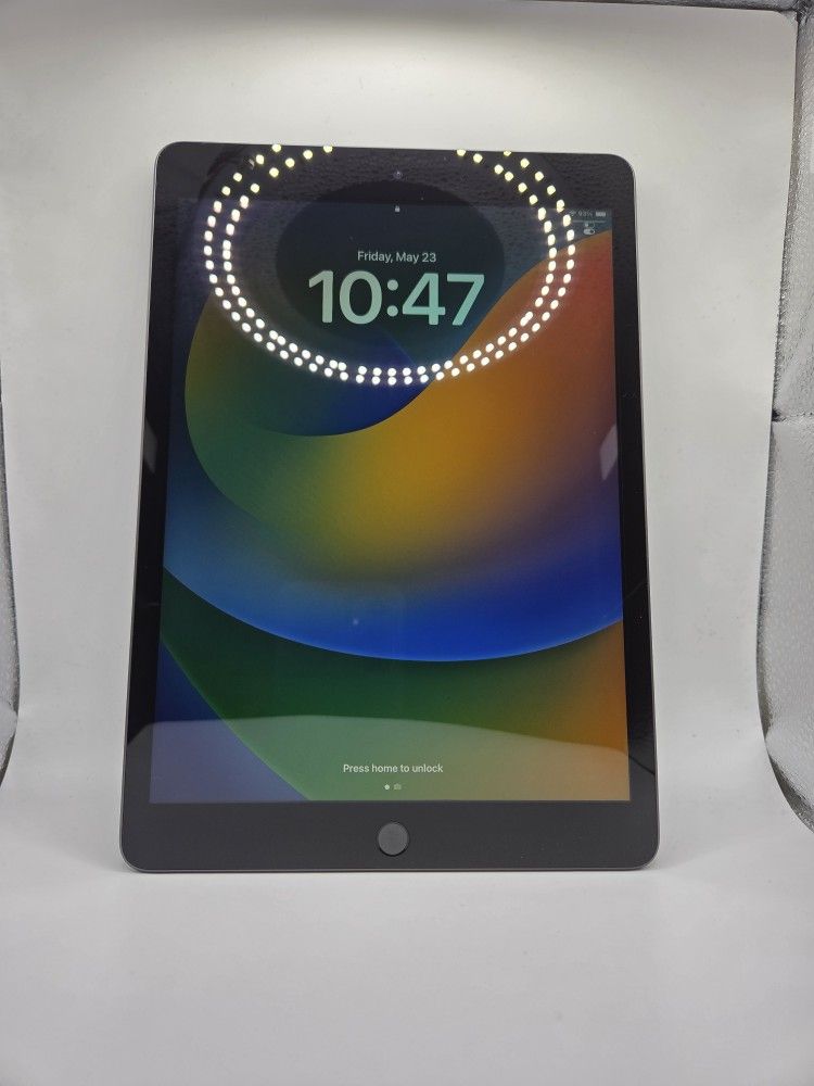 iPad (9th Gen) WiFi 256GB - Excellent Condition