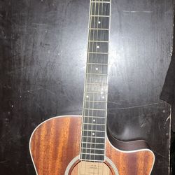 Orangewood Rey M- Mahogany acoustic guitar