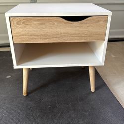 Nightstand 