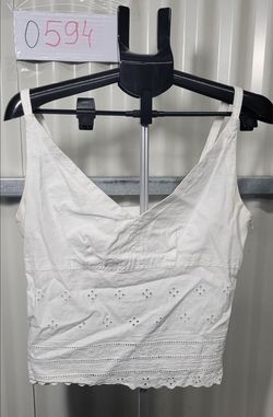 White Eyelet Detail Sleeveless Krop Top, size M (0594)
