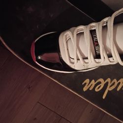 Men's Jordans Size Ten 