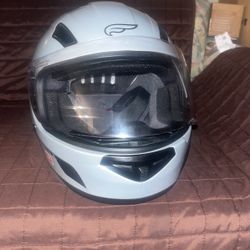 Fulmer ECE 22-05 DOT motorcycle helmet ; Medium Fit